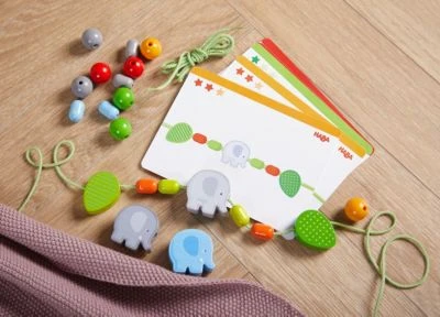 HABA 305779 Fädelspiel Elefanten 3 HABA 305779 Fädelspiel Elefanten – Bild 3
