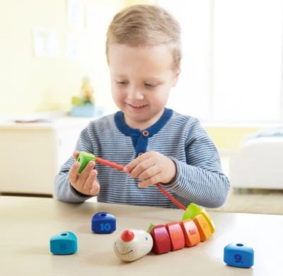 HABA 302161 Fädelspiel Zahlendrache 2 HABA 302161 Fädelspiel Zahlendrache – Bild 2